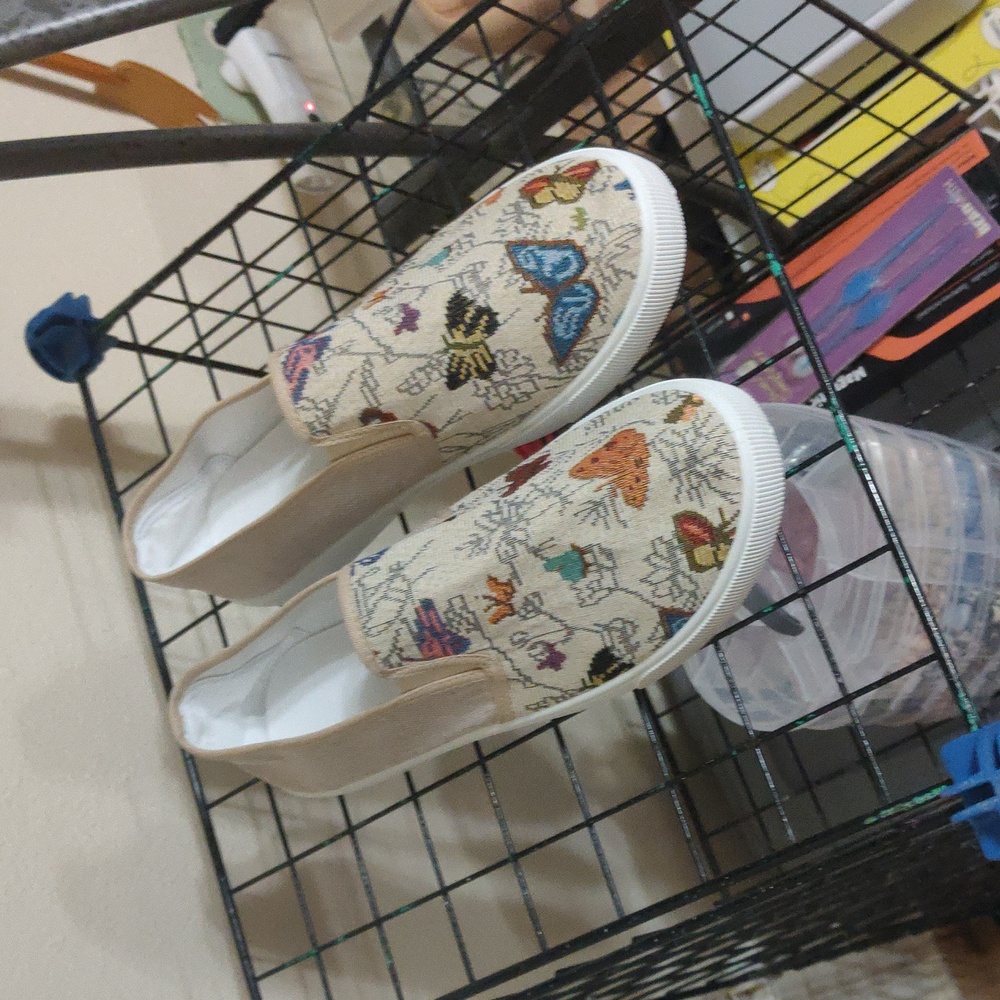 Butterfly Slip On Sneakers 9